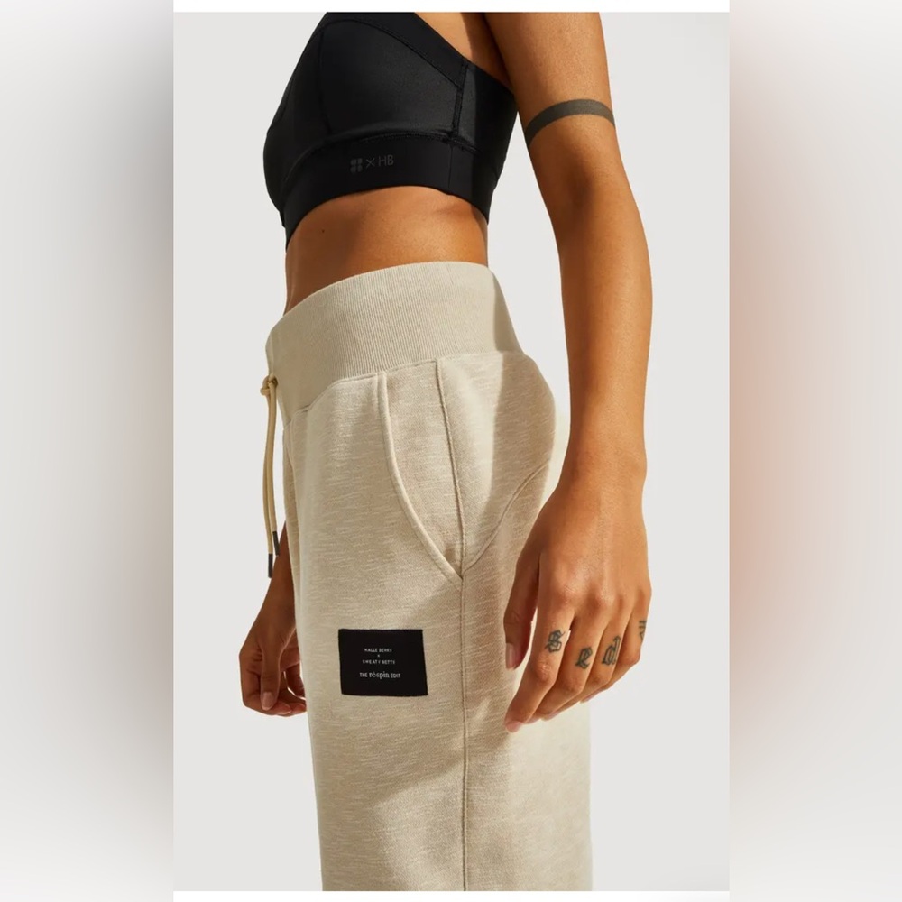 Awesome Halle Berry x Sweaty Betty Ginger Essentials Joggers - Picture 4 of 8